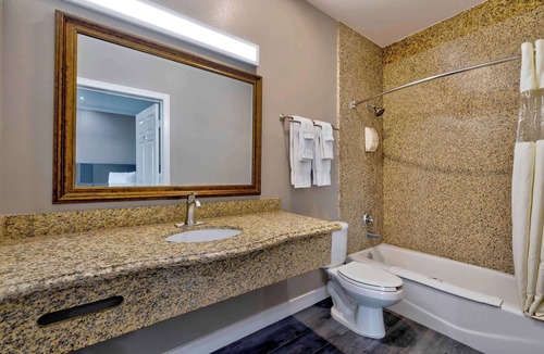 South Gate Hotel | Motel 6 South Gate, CA