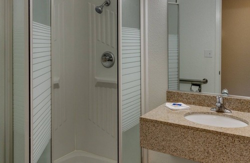 West Spokane Hotel | Motel 6 Spokane, WA - West