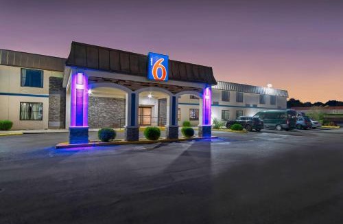 Springfield Hotel | Motel 6-Springfield, OH
