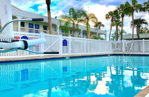 Starke Hotel | Motel 6-Starke, FL