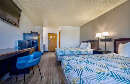 Stuart Hotel | Motel 6 Stuart, IA