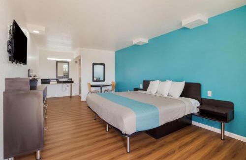 Temple Hotel | Motel 6-Temple, TX