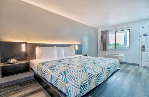 Texarkana Hotel | Motel 6 Texarkana, TX