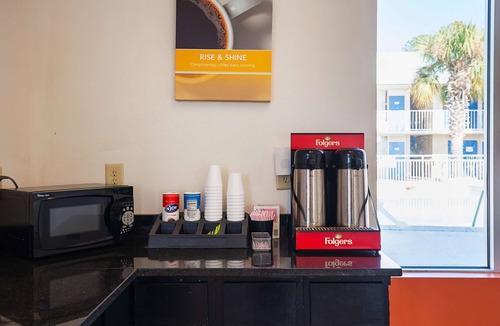 Tifton Hotel | Motel 6 Tifton, GA