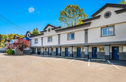 Toms River Hotel | Motel 6-Toms River, NJ