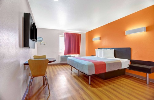 Truth or Consequences Hotel | Motel 6 Truth Or Consequences, NM