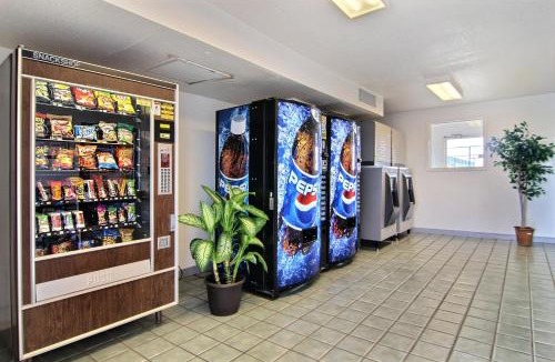 Tucumcari Hotel | Motel 6-Tucumcari, NM