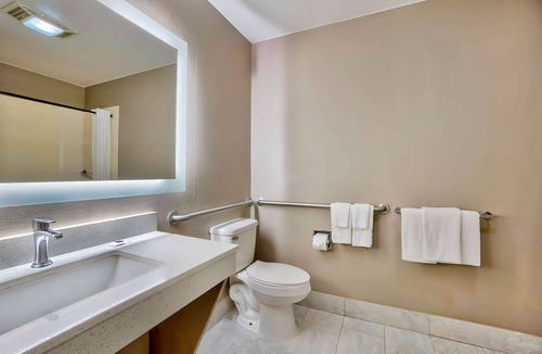 Tulsa Hotel | Motel 6 Tulsa, OK - CENTRAL