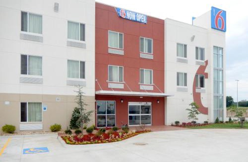 Tulsa Hotel | Motel 6-Tulsa, OK
