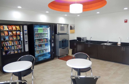 Tulsa Hotel | Motel 6 Tulsa, OK
