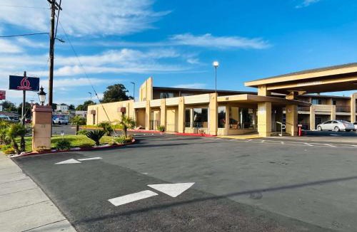 Vallejo Hotel | Motel 6 Vallejo, CA - Napa Valley