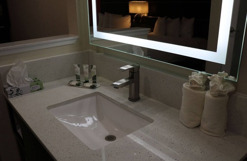 Vallejo Hotel | Motel 6 Vallejo, CA – Napa Valley