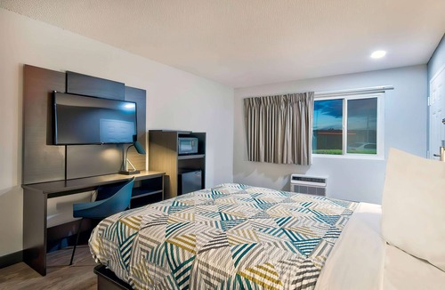 Vallejo Hotel | Motel 6 Vallejo, CA - Six Flags West
