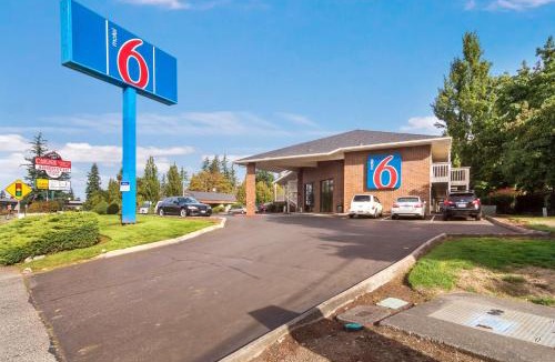 Vancouver Hotel | Motel 6-Vancouver, WA
