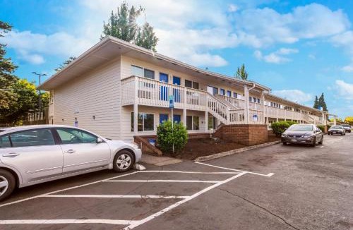 Vancouver Hotel | Motel 6-Vancouver, WA