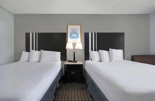 Washington Hotel | Motel 6 Washington, PA