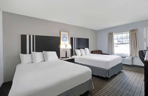 Washington Hotel | Motel 6 Washington, PA