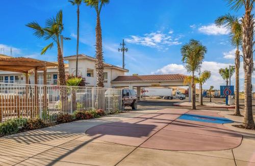 Westley Hotel | Motel 6-Westley, CA