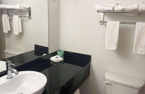 Wichita Falls Hotel | Motel 6 Wichita Falls, TX - North