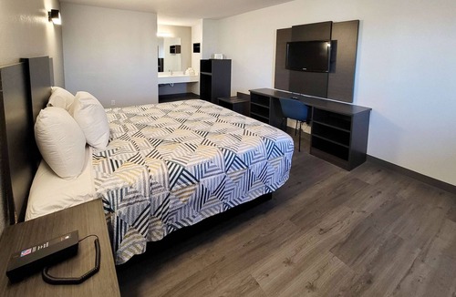 Wichita Hotel | Motel 6 Wichita, KS – South I-35