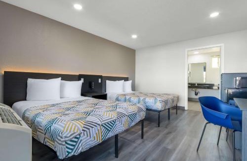 Willows Hotel | Motel 6-Willows, CA