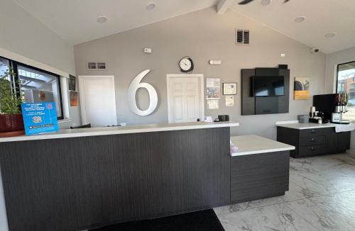 Willows Hotel | Motel 6-Willows, CA