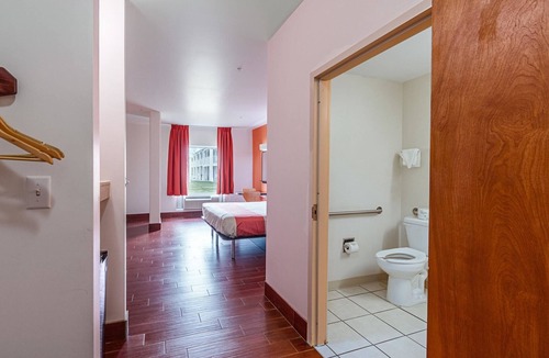Winchester Hotel | Motel 6 Winchester, VA