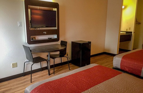 Woodway Hotel | Motel 6 Woodway, TX