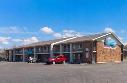 Youngstown Hotel | Motel 6-Youngstown, OH