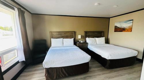 Beresford Hotel | Motel 7 Inn & Suites