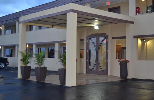 Monroe Hotel | Motel 75 Monroe