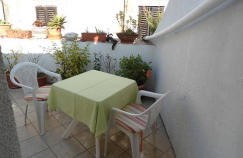Cove Tri Zala (Zrnovo) House | Motel ∙ 8 guests