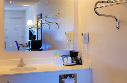 Laramie Hotel | Motel 8 Laramie