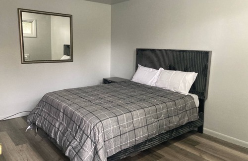 Dalton Hotel | Motel 81