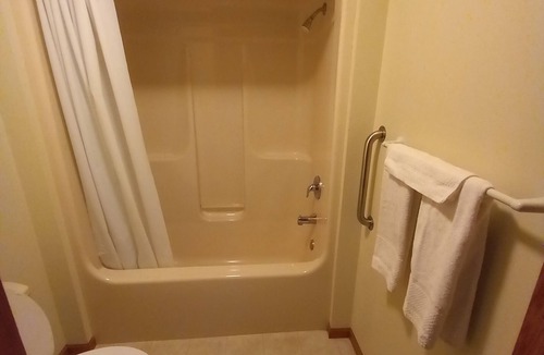 Hixton Hotel | Motel 95 & campground