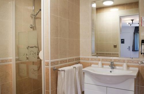 Viviers-du-Lac Hotel | Motel 991