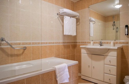 Viviers-du-Lac Hotel | Motel 991