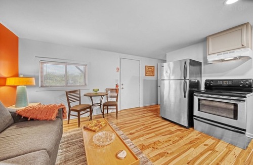 Fennville Apartment | Motel Apartment C