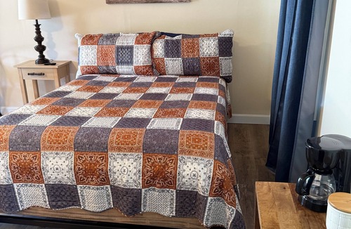 Gilbertsville Hotel | Motel at Ky Lake.