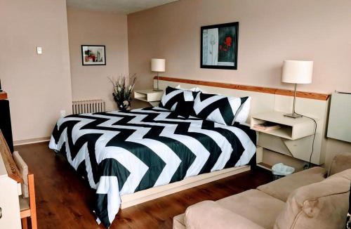 Saint-Jean-Sur-Richelieu Hotel | Motel Belle Riviere
