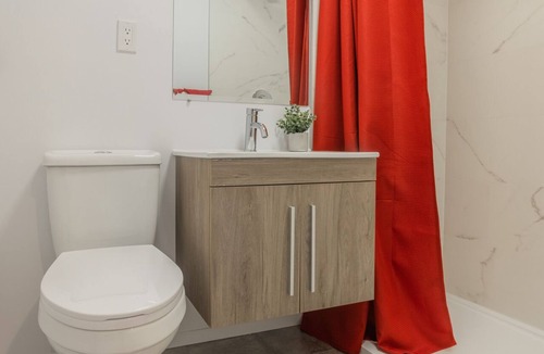 Brossard Hotel | Motel Champlain