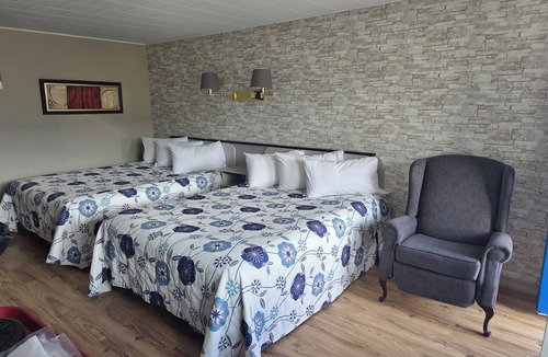 Degelis Hotel | Motel Claude