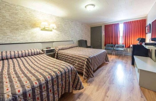 Degelis Hotel | Motel Claude