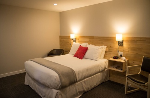 Rimouski Hotel | Motel Colonial