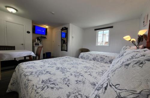 Ste Anne de Beaupre Hotel | Motel Deblois