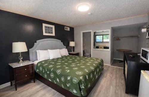 Wildwood Hotel | Motel Edgebrook Chicago North Shore By Oyo