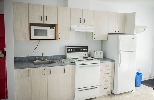 Ste Anne de Beaupre Hotel | Motel et Condo Chez Charley