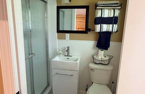 Gilbertsville Hotel | Motel @ Kentucky Lake. The bicycle room.