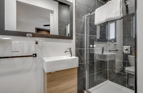 Desjardins Hotel | Motel Lévis