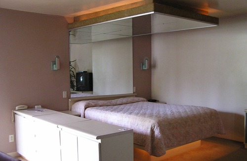 Saint-Timothee Hotel | Motel Lac St-Louis